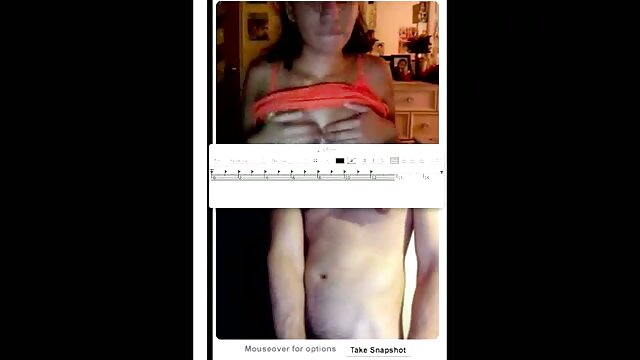 مردی یک دوست دختر مجعد مبتلا به سرطان را می بوسد و فیلم سکس عربی hd صورت او را تکان می دهد